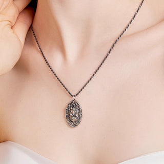 Design Mechanical Hime Vintage-Style Necklace