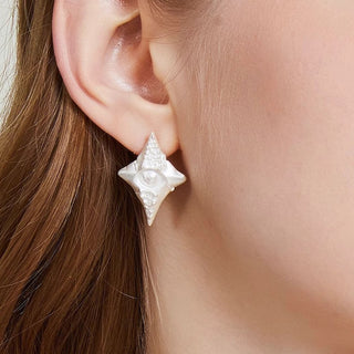 The Eye of the Bright Star Earring