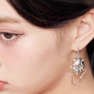 Design Mechanical Hime White Earring
